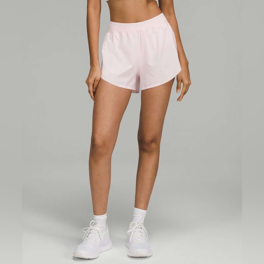 Lululemon Find Your Pace Short